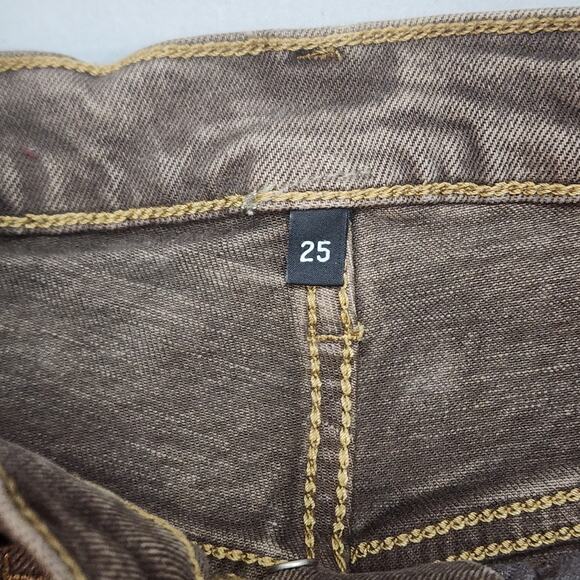 Re/Done 70s High Rise Short Jeans Washed Chocolate Sz 25 NWT - Picture 5 of 7